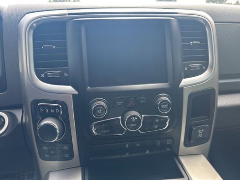 Used 2019 RAM 1500 Big Horn AWD/4WD image 13