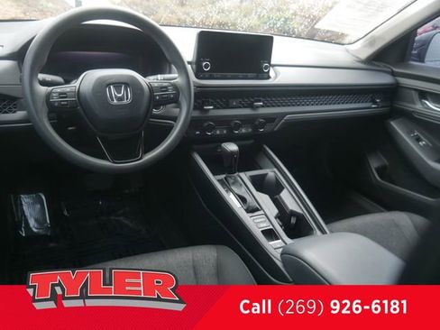 Certified 2023 Honda Accord EX image 38