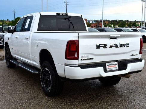 Used 2025 RAM 2500 Laramie AWD/4WD image 4