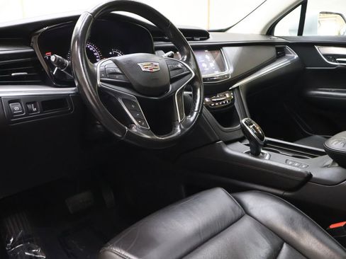 Used 2019 Cadillac XT5 Premium Luxury AWD/4WD image 18