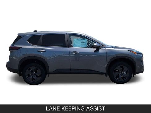 New 2026 Nissan Rogue SV FWD image 6