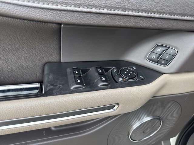Used 2021 Ford Expedition XLT RWD image 24