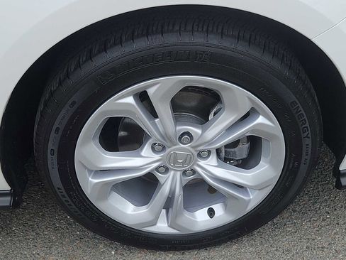 Certified 2025 Honda Accord LX image 10
