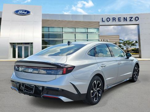 Used 2025 Hyundai Sonata SEL FWD image 5