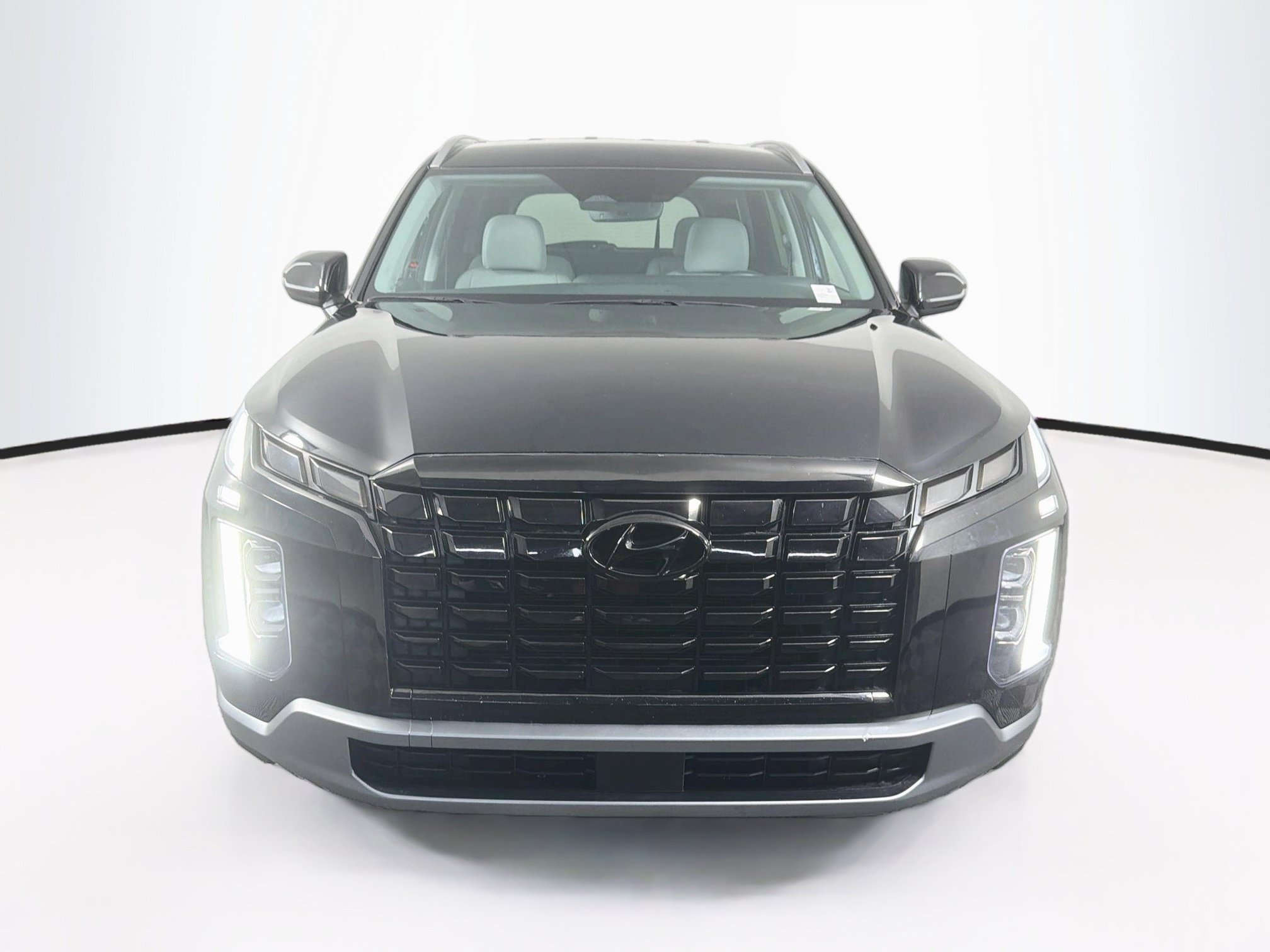 Used 2025 Hyundai Palisade SEL FWD image 2