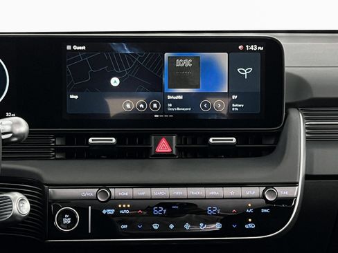 New 2025 Hyundai Ioniq 5 SE image 19