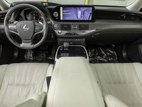 Used 2023 Lexus LS 500 image 6