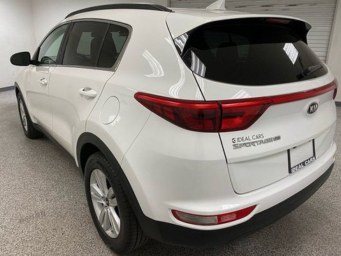 Used 2017 Kia Sportage LX w/ LX Popular Package image 7