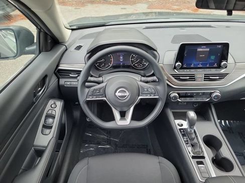 New 2026 Nissan Altima 2.5 SV AWD/4WD image 8
