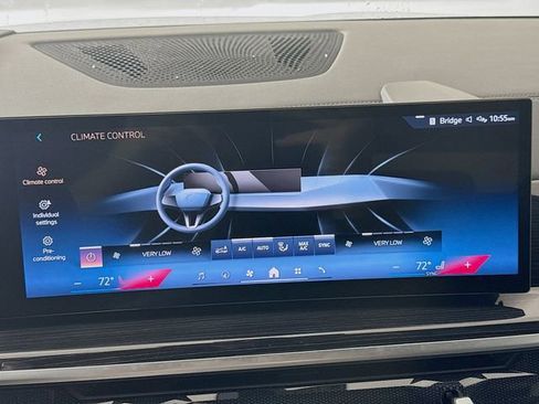 Used 2024 BMW X5 xDrive40i w/ M Sport Package image 16