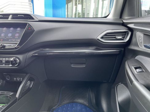 Used 2022 Chevrolet TrailBlazer LT w/ Convenience Package FWD image 29
