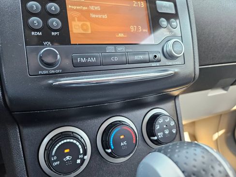 Used 2011 Nissan Rogue SV AWD/4WD image 21