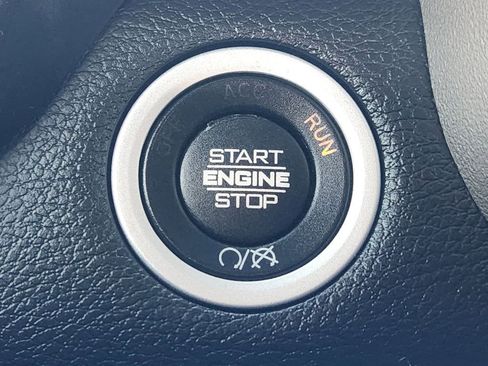 Used 2019 RAM 2500 Laramie w/ Night Edition image 24