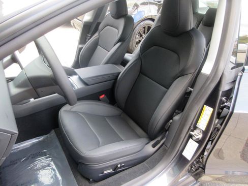 Used 2024 Tesla Model 3 RWD image 10
