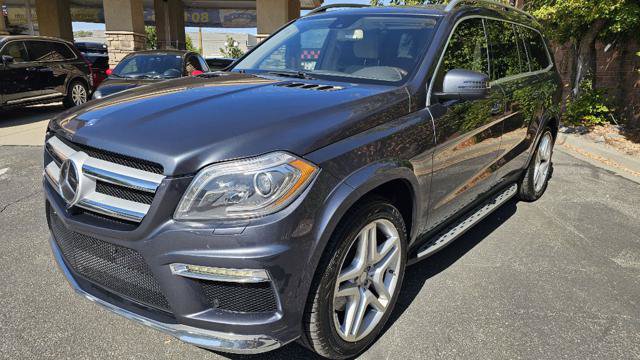 Used 2014 Mercedes-Benz GL 550 4MATIC w/ Driver Assistance Package image 1