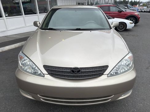 Used 2004 Toyota Camry LE FWD image 11