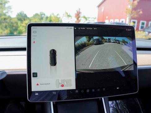 Used 2019 Tesla Model 3 Long Range image 17