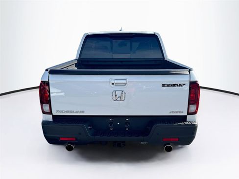 Used 2022 Honda Ridgeline RTL-E image 6