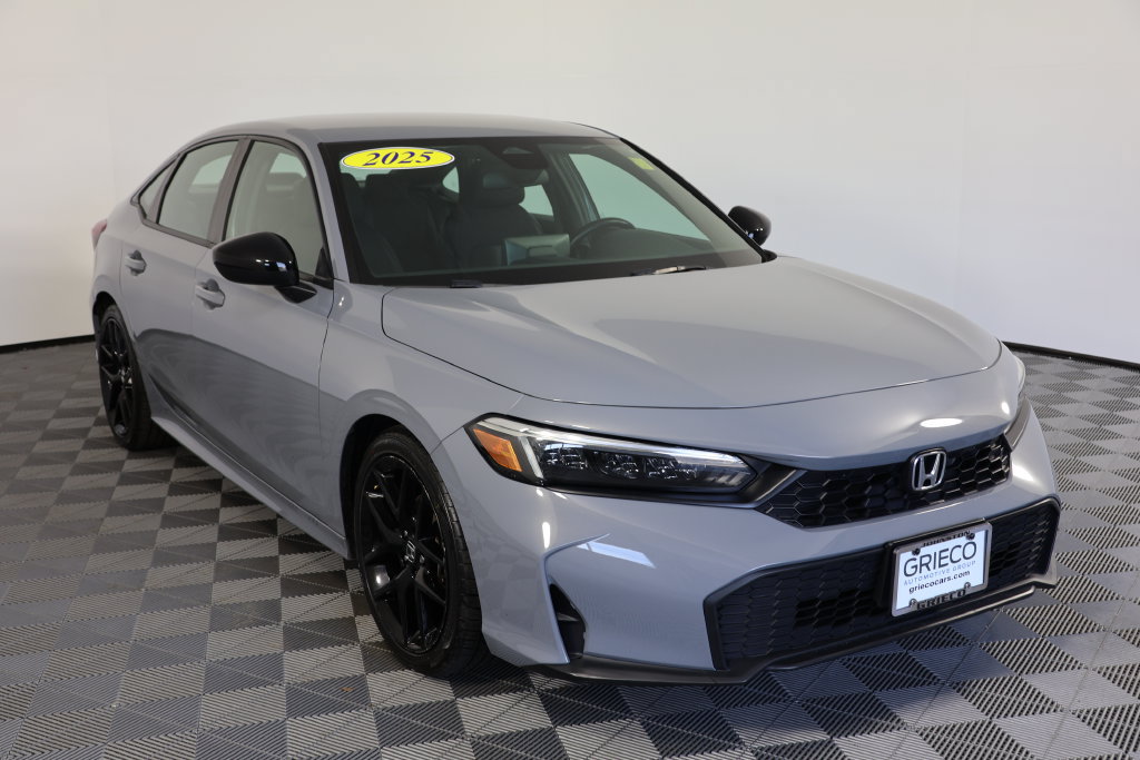 Used 2025 Honda Civic Sport image 1