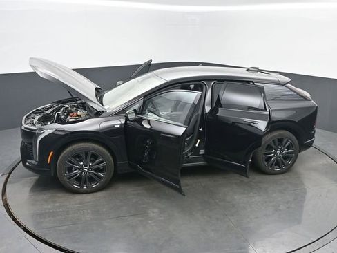 New 2026 Cadillac Optiq Sport 2 w/ LPO, Floor Liner Package image 63