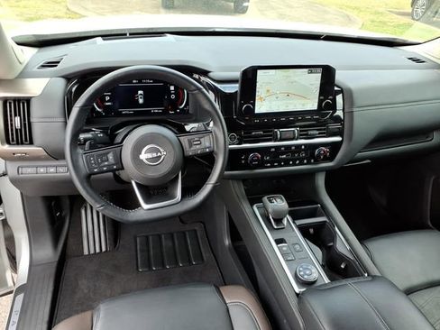 Certified 2024 Nissan Pathfinder Platinum w/ Cargo Package AWD/4WD image 7