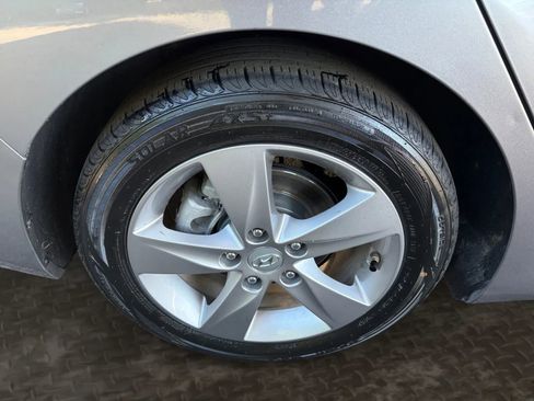 Used 2012 Hyundai Elantra GLS w/ Preferred Pkg 3 FWD image 33