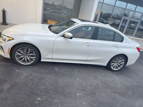 Used 2023 BMW 330i xDrive Sedan w/ Premium Package image 4