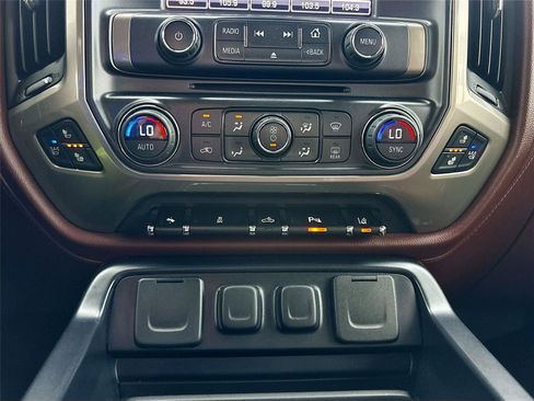 Used 2014 Chevrolet Silverado 1500 High Country w/ High Country Premium Package RWD image 16