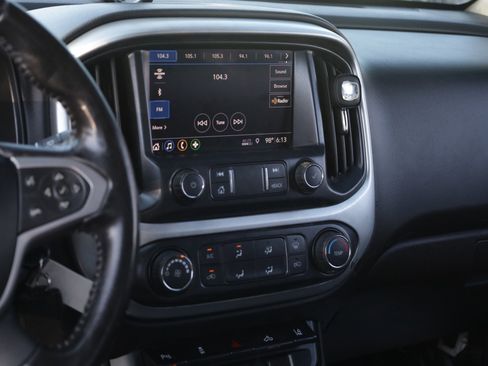 Used 2020 Chevrolet Colorado LT w/ Safety Package RWD image 4