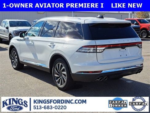Used 2025 Lincoln Aviator AWD image 3