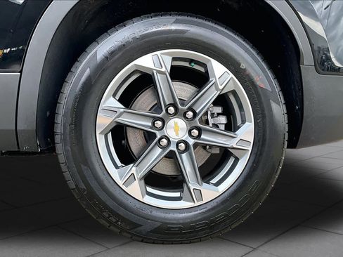 Used 2025 Chevrolet Blazer LT AWD/4WD image 21