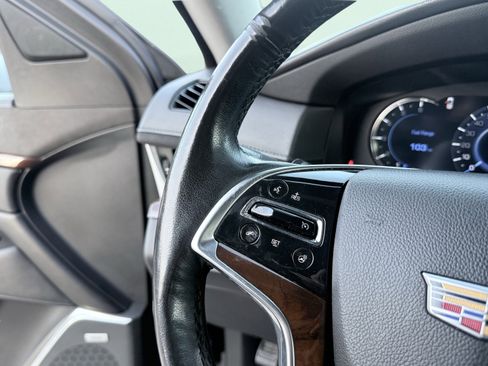 Used 2020 Cadillac Escalade ESV 2WD image 55