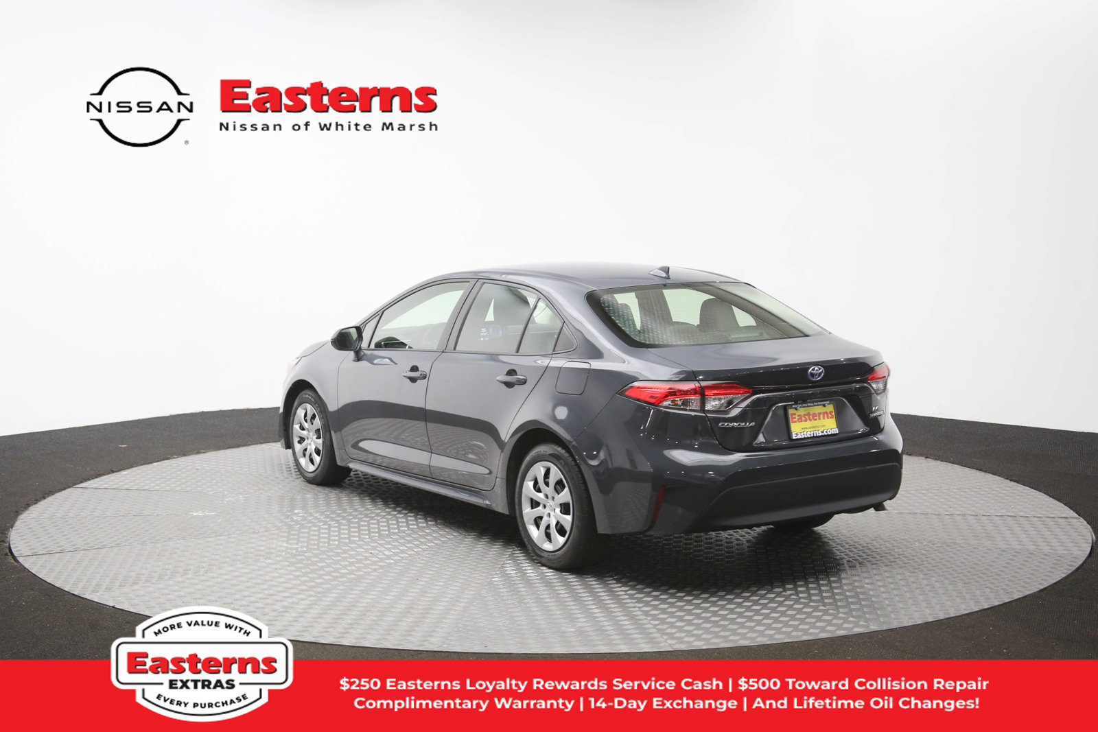 Used 2023 Toyota Corolla LE w/ Carpet Mat Package (TMS) FWD image 61