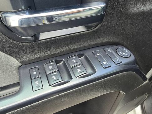 Used 2016 Chevrolet Silverado 1500 Custom w/ Custom Convenience Package AWD/4WD image 15