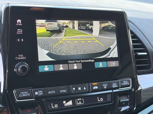 Used 2022 Honda Odyssey Elite image 22