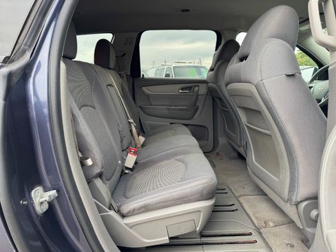 Used 2014 Chevrolet Traverse LS image 19