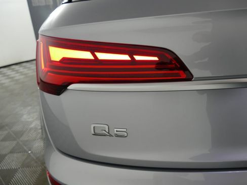 Used 2023 Audi Q5 Premium Plus AWD/4WD image 2