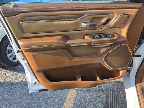 Used 2019 RAM 1500 Limited AWD/4WD image 15