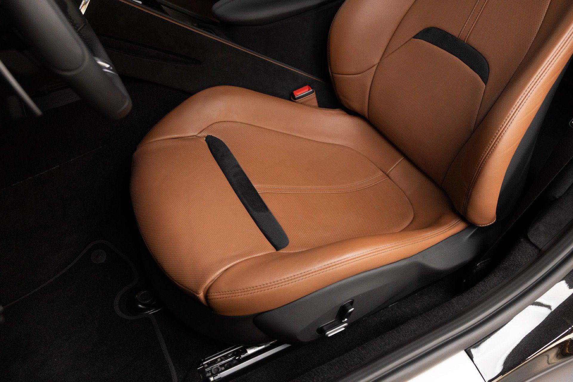 Certified 2023 Ferrari Roma RWD image 52