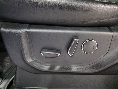 Used 2018 Ford F150 Lariat w/ Equipment Group 502A Luxury image 19