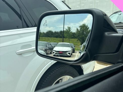 Used 2019 Ford Explorer Sport w/ Equipment Group 401A AWD/4WD image 13