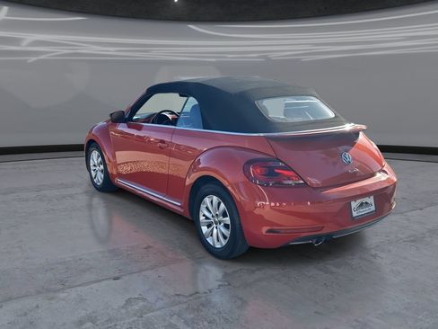 Used 2017 Volkswagen Beetle 1.8T S FWD image 5