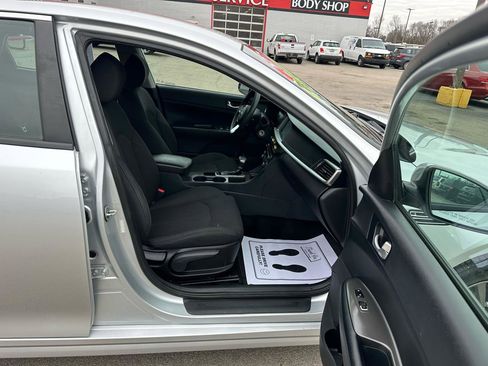Used 2020 Kia Optima LX FWD image 9