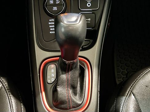 Used 2021 Jeep Compass Trailhawk w/ Sun and Sound Group image 12