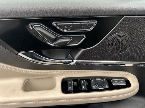 New 2025 Lincoln Corsair Premiere w/ Equipment Group 101A image 13