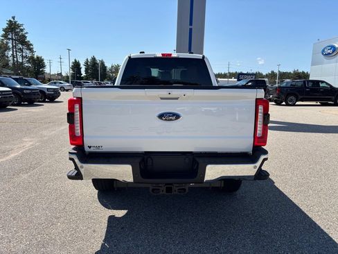 Used 2025 Ford F250 Lariat w/ Chrome Package AWD/4WD image 4