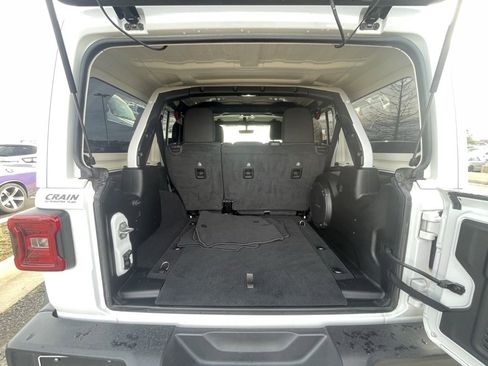 Used 2023 Jeep Wrangler Unlimited Rubicon w/ LED Lighting Group image 7