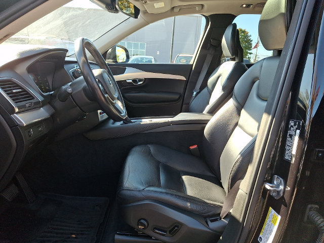 Used 2018 Volvo XC90 T5 Momentum AWD/4WD image 14