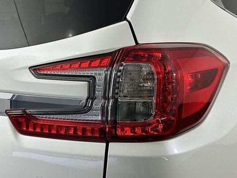 Used 2023 Subaru Ascent Limited AWD/4WD image 25