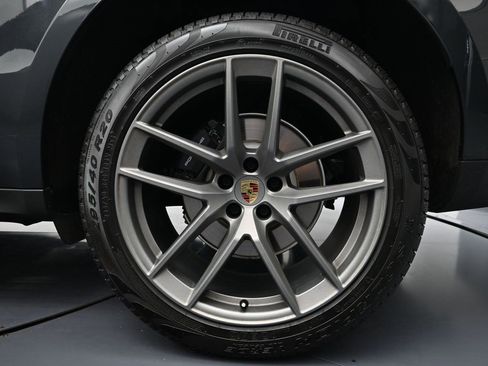 Certified 2026 Porsche Macan image 26